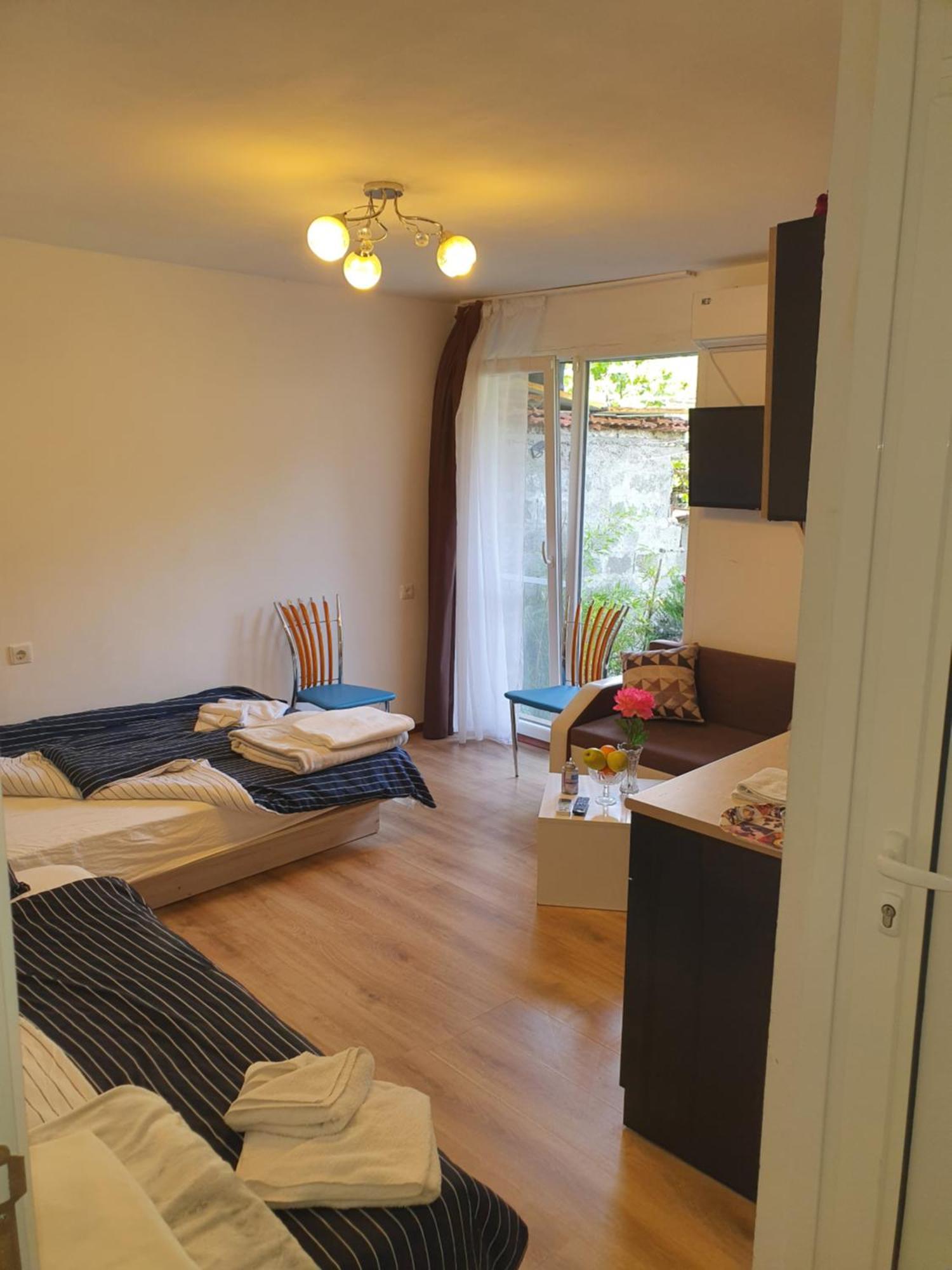 The Center Apartments Comfort Sandanski Room photo